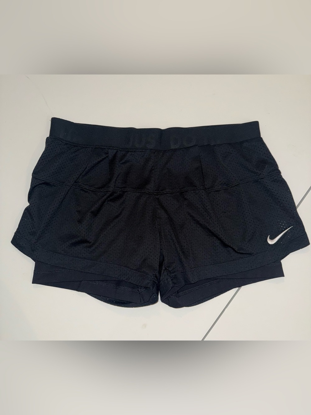 Nike Dri-FIT Black 2-in-1 Mesh Athletic Shorts - Women’s Size M